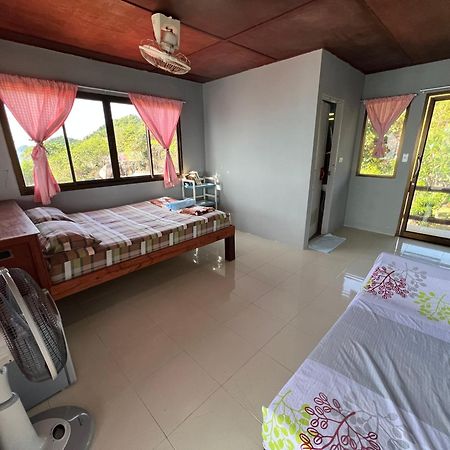 Char Bungalows Ko Tao Bagian luar foto