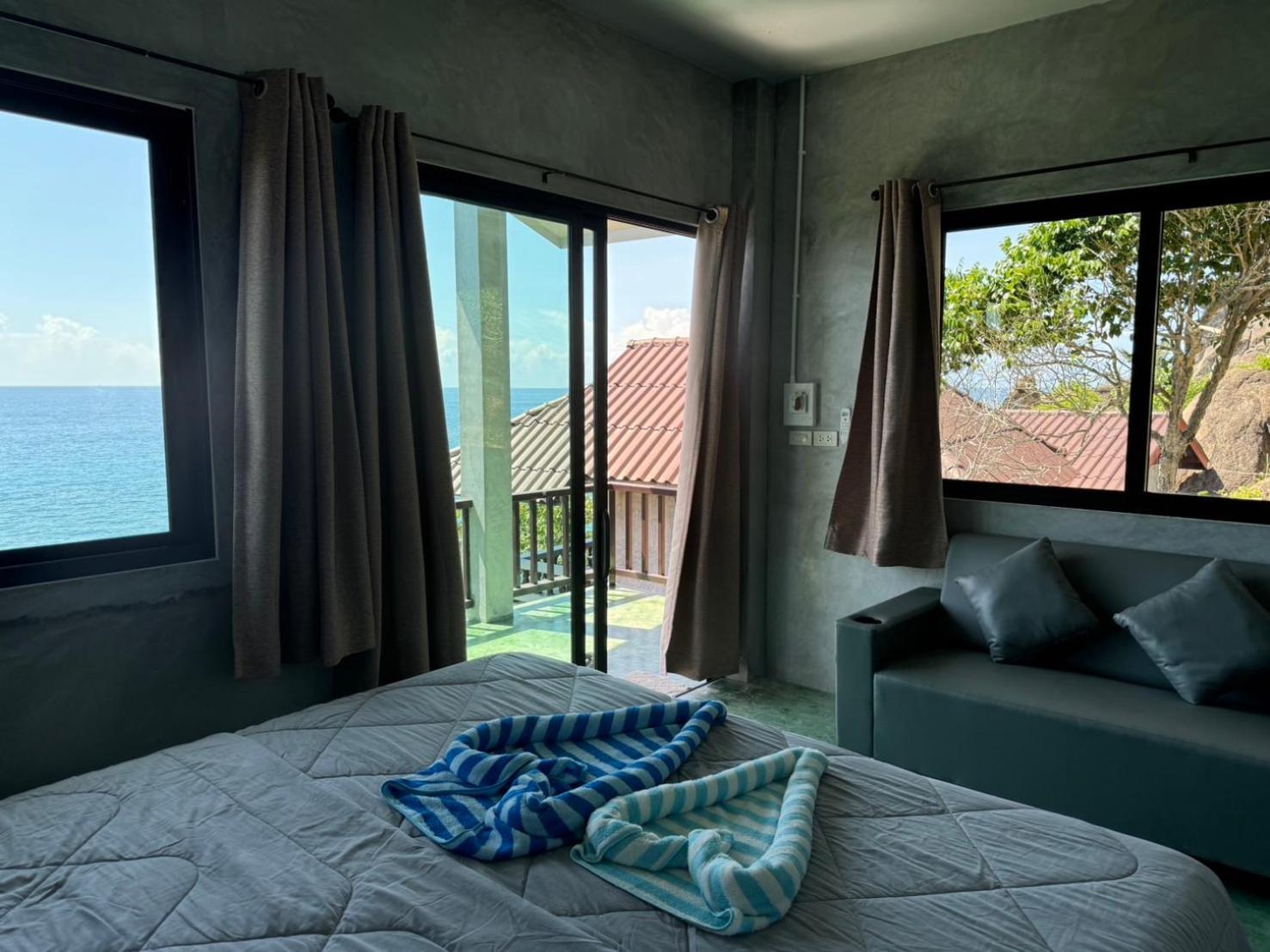 Char Bungalows Ko Tao Bagian luar foto