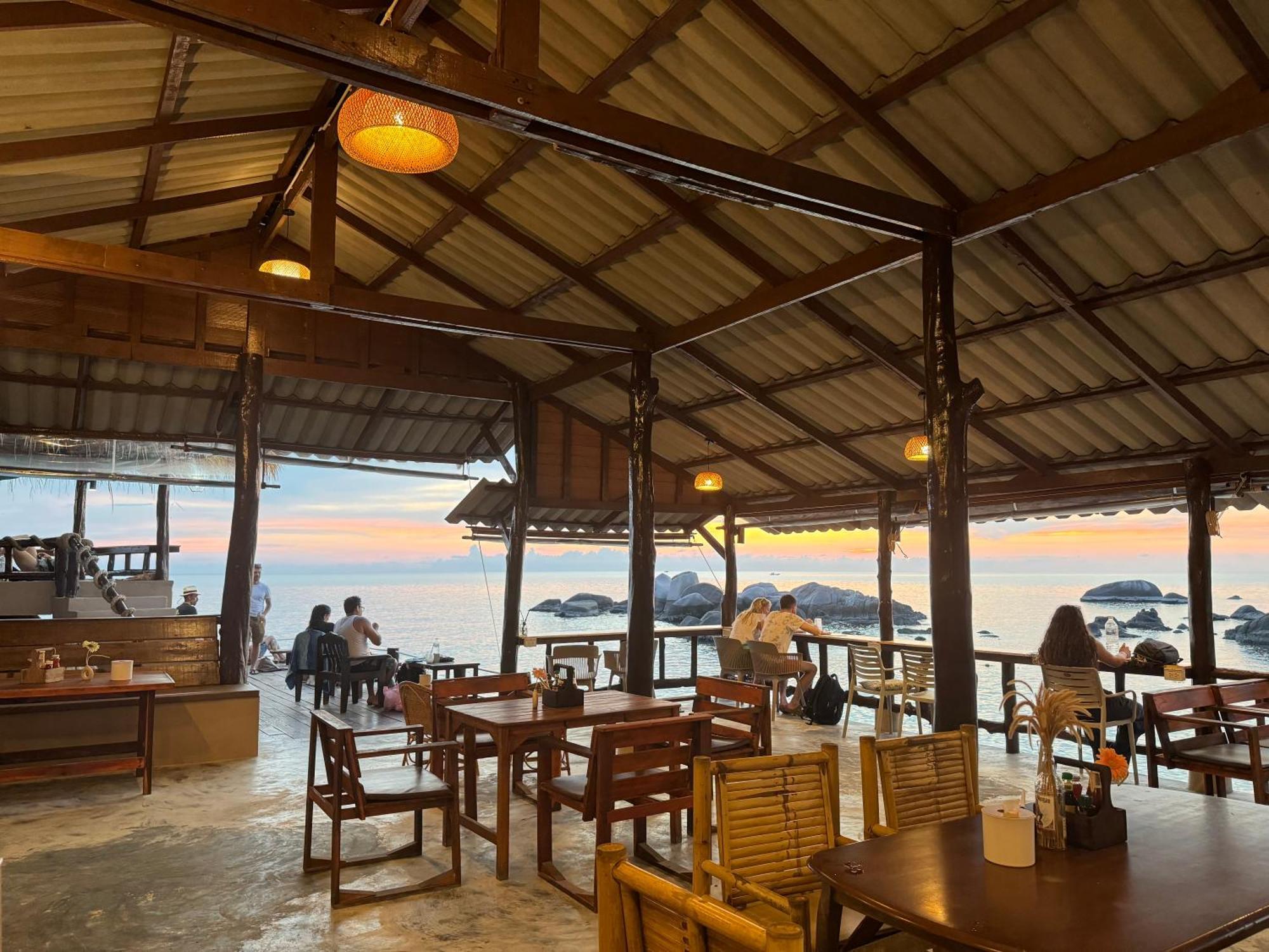 Char Bungalows Ko Tao Bagian luar foto
